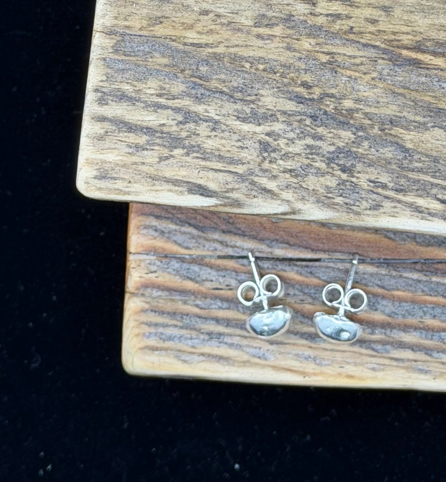 Smooth Mini Pebble Earrings