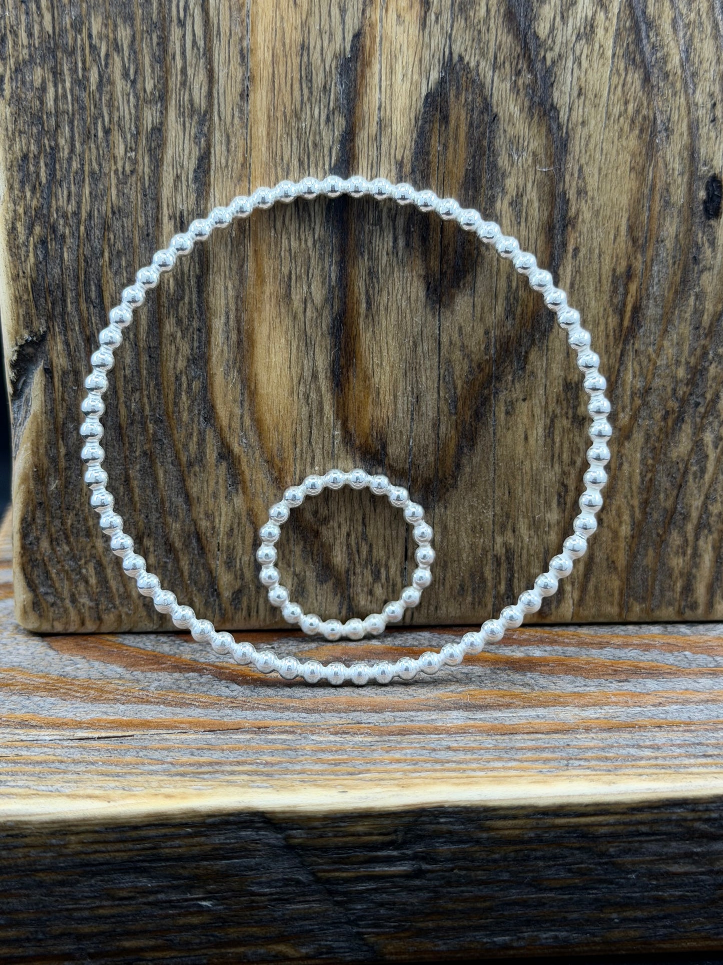 Bead bangle